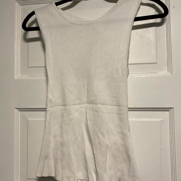 FASHION NOVA TANK - Picture 2 of 4